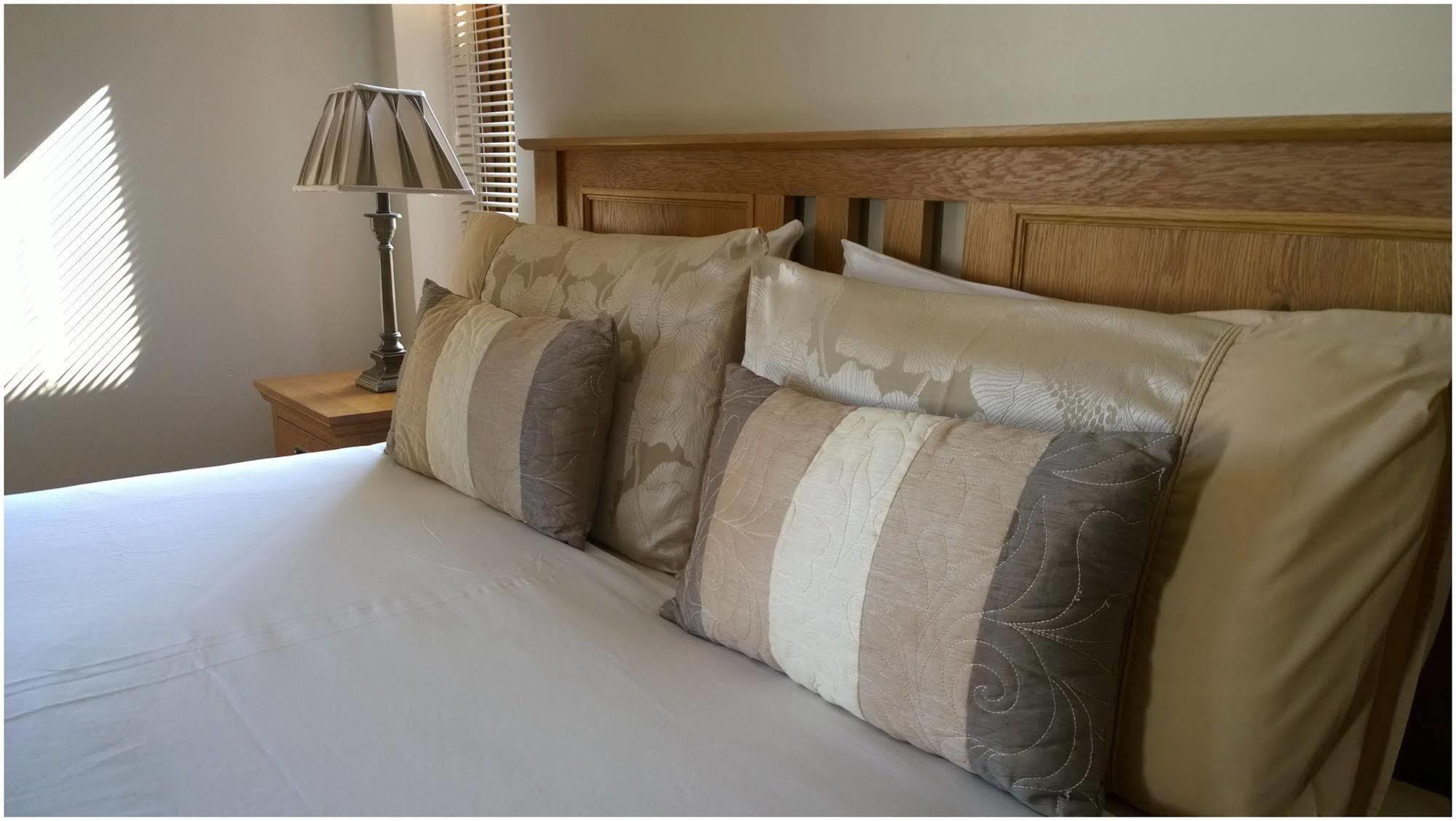 Oranhill Lodge Guesthouse Oranmore Dış mekan fotoğraf